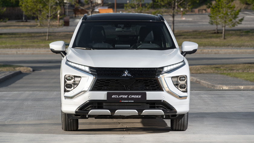 Обновленный Eclipse Cross Обновленный Eclipse Cross