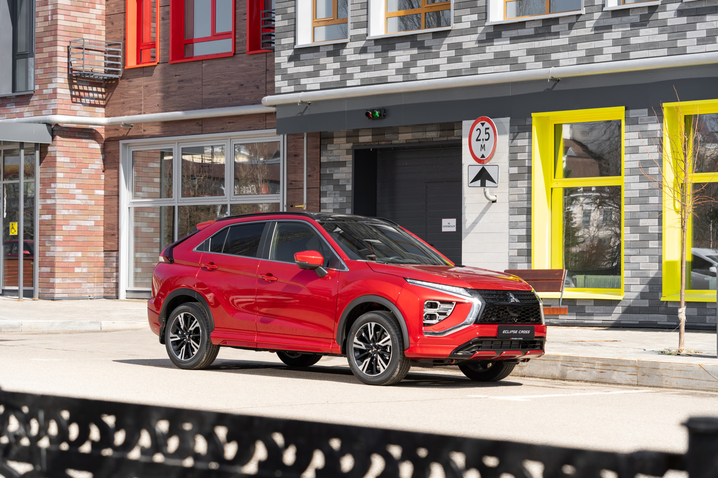 Обновленный Eclipse Cross Обновленный Eclipse Cross